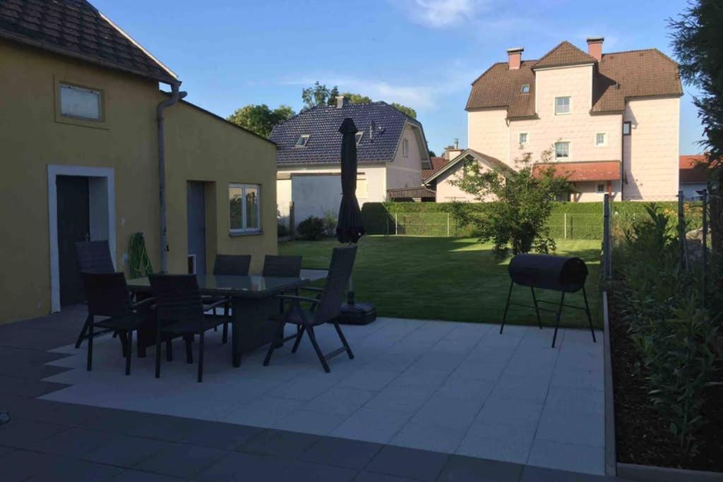 Haus Mit 3 Schlafzimmer Und Garten Amstetten Esterno foto